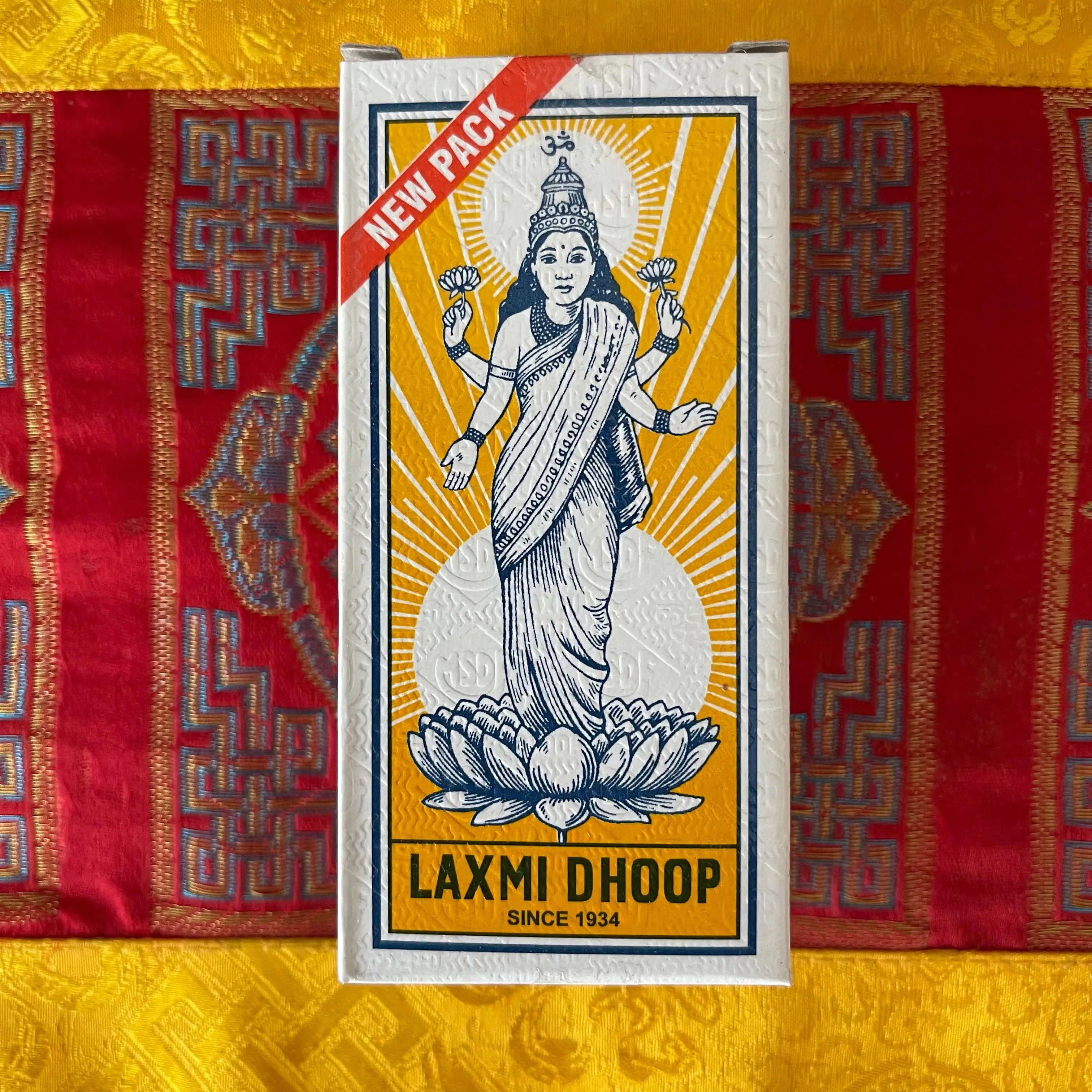 Laxmi Dhoop 8 sticks