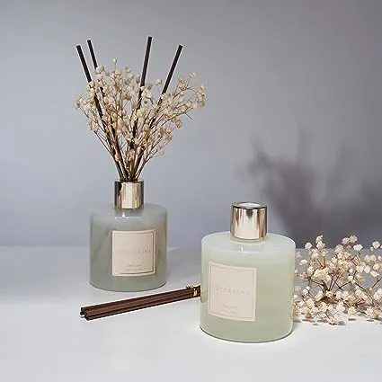 Cocorrína Reed Diffuser Set, 6.7 oz Clean Linen Scented Diffuser with Sticks Home Fragrance Essential Oil Reed Diffuser for Bathroom Shelf Decor