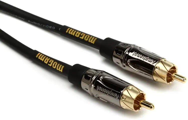 Mogami GOLD RCA-RCA-06 Mono Audio/Video Patch Cable, RCA Male Plugs, Gold Contacts, Straight Connectors, 6 Foot