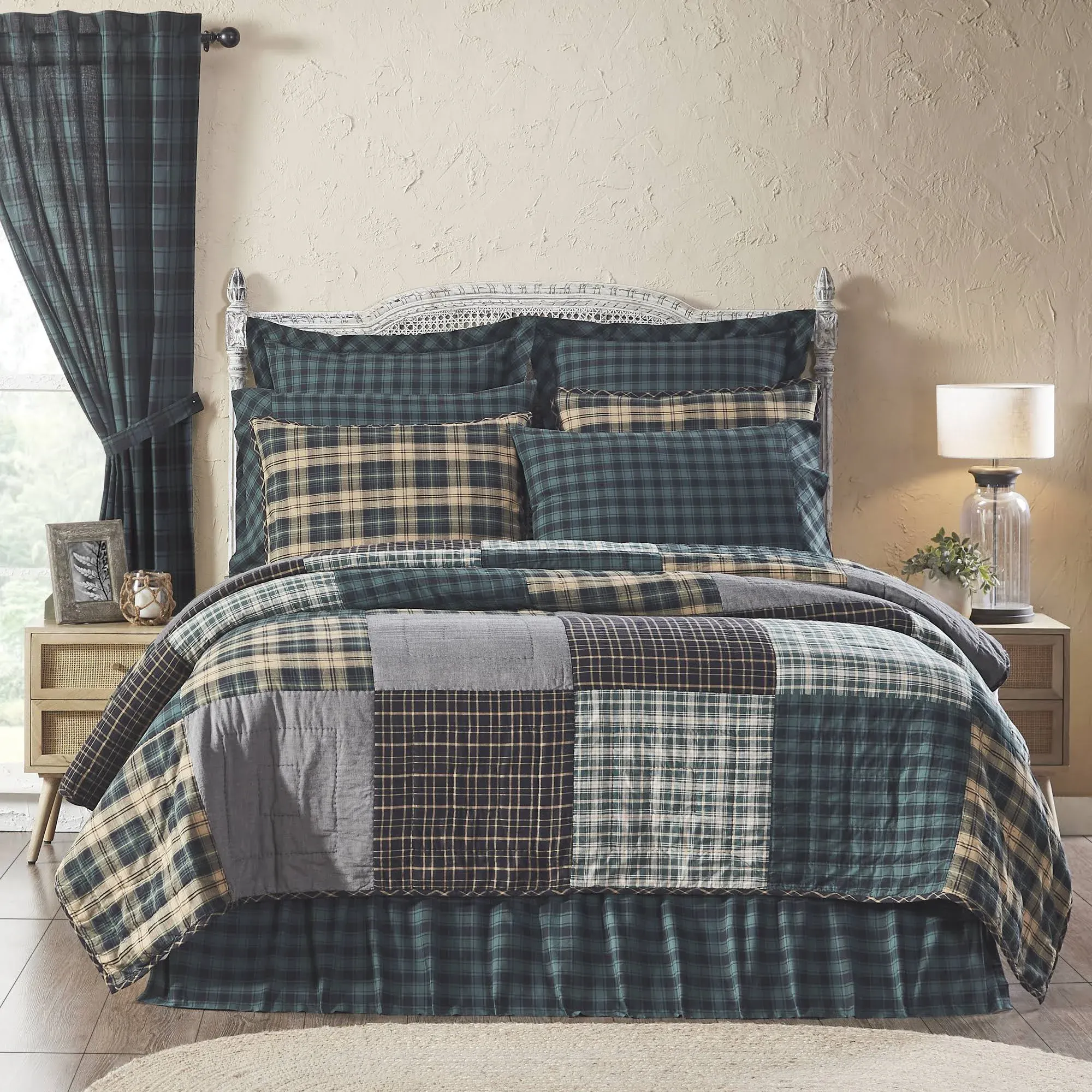 VHC Brands Pine Grove Quilt