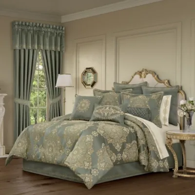 J.Queen New York Soprano King 4 Piece Comforter Set, Eucalyptus