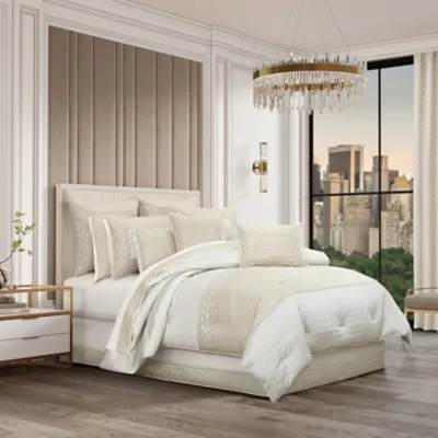 J. Queen New York Metropolitan California King 4 Piece Comforter Set