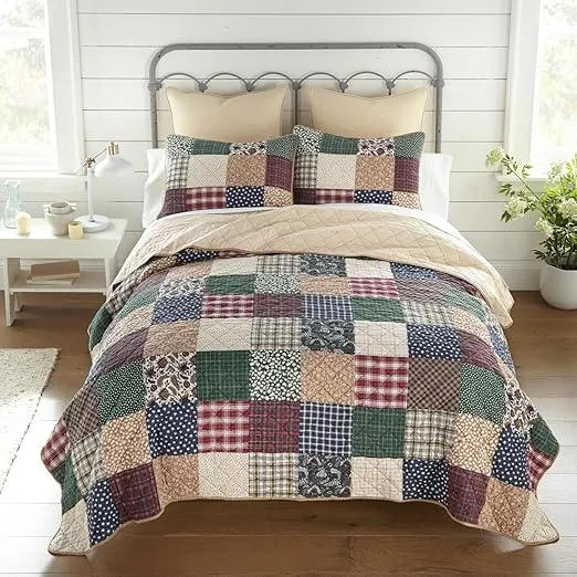 Donna Sharp Rustic Paisley Cotton Quilted Bedding Set - 3-Piece Cal King Size Quilt Set - Includes 1 Quilt and 2 Pillow Shams - Machine Washable - Perfect for Rustic Decor