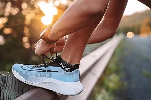 Swiftwick – MAXUS ZERO Golf & Running Socks, Maximum Cushion, Mens & Womens