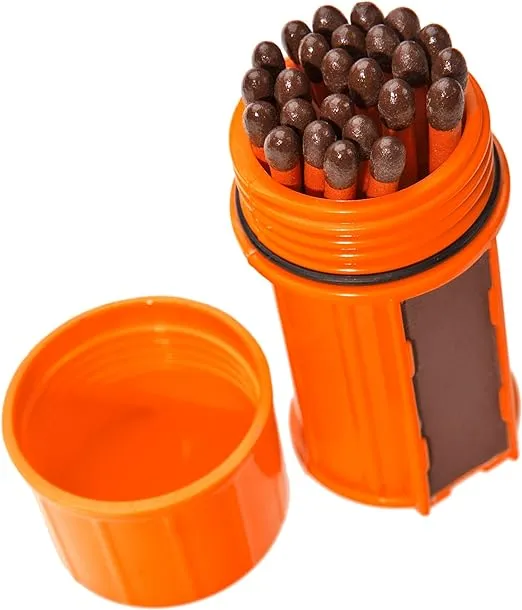 UCO Stormproof Match Kit with Waterproof Case, 25 Stormproof Matches and 3 Strikers